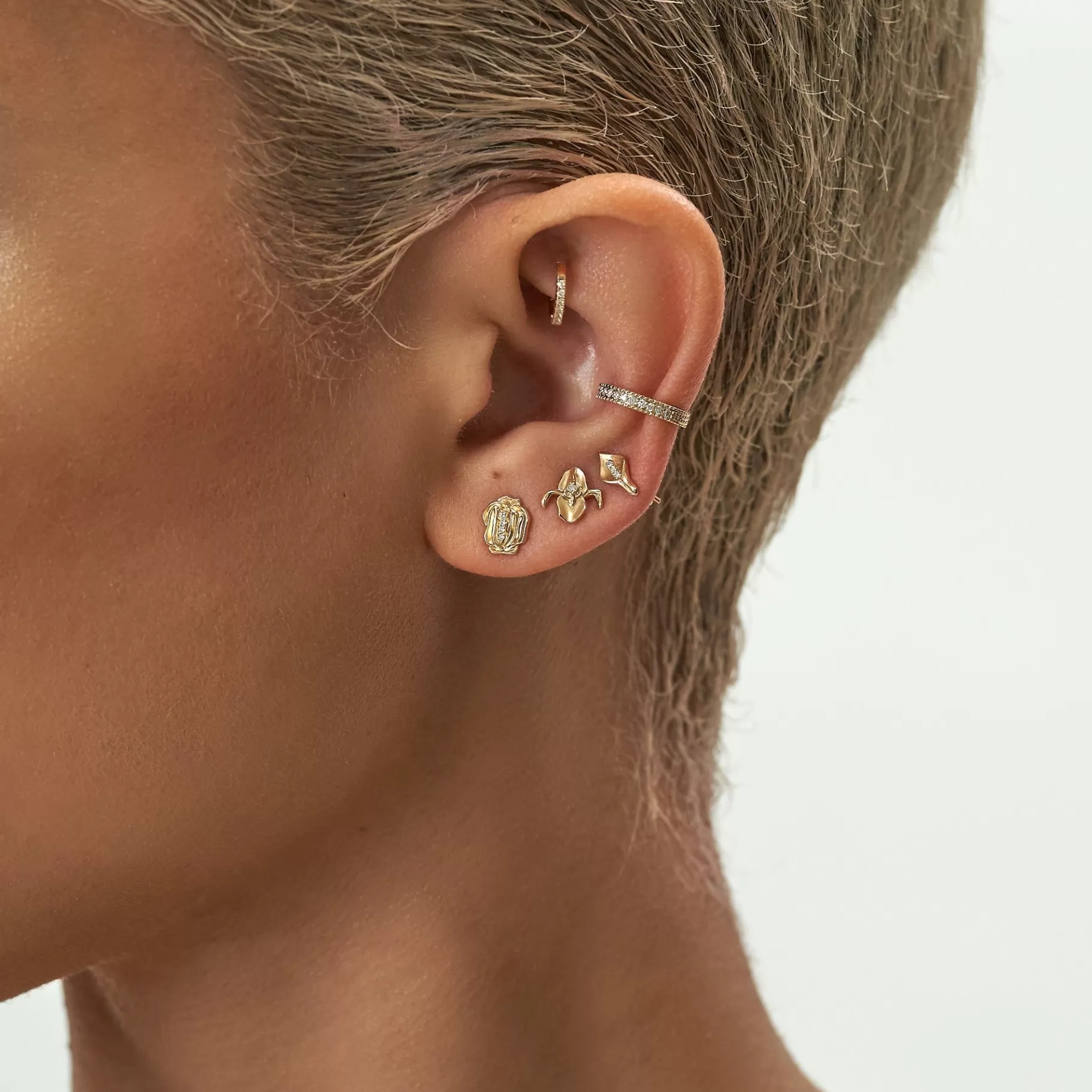 Anissa Kermiche Des Boucles D'Oreilles>Goujon Iris-Istible